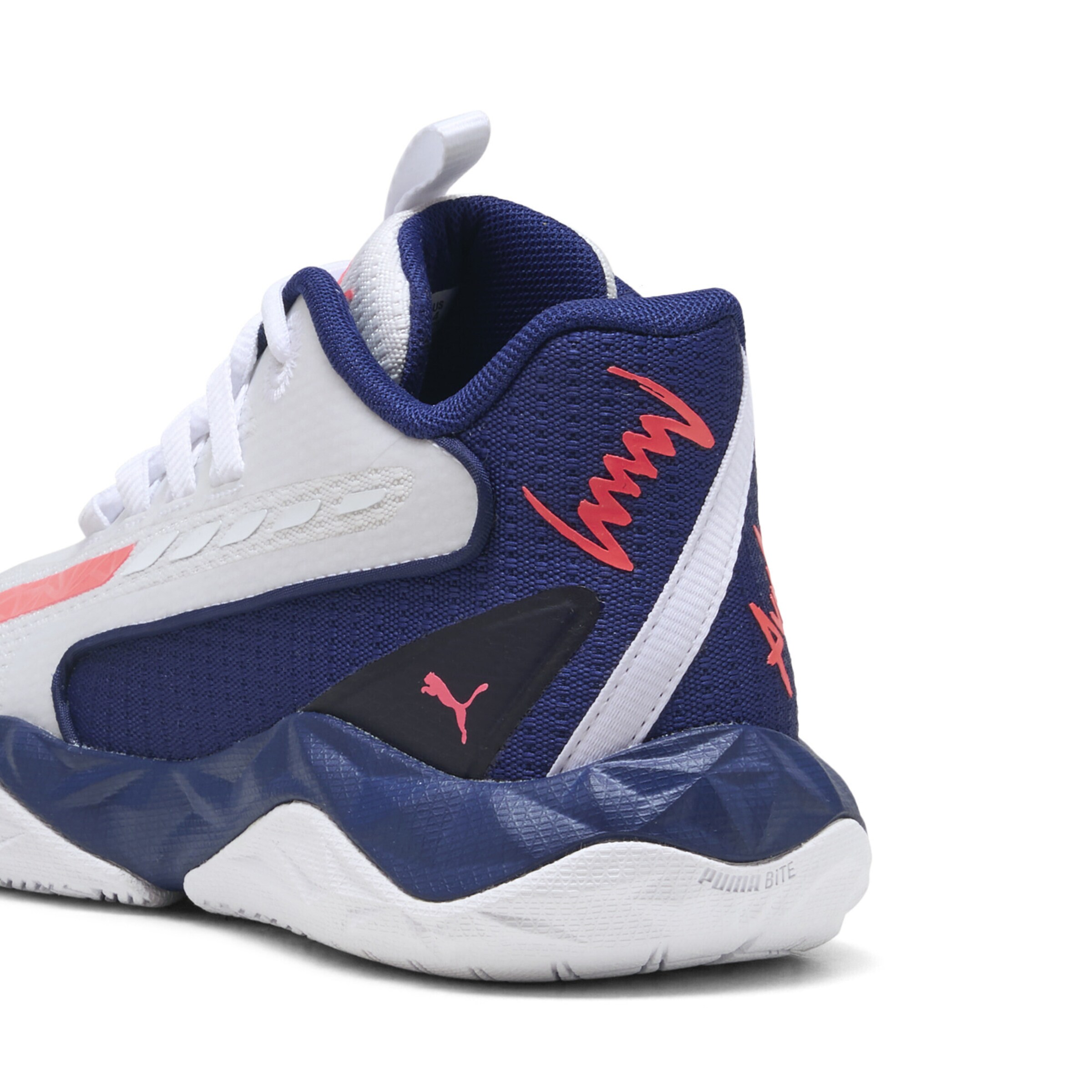 PUMA Sneakers in Wit