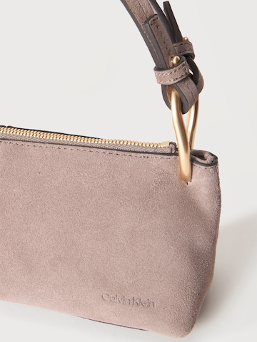 Calvin Klein Handbag in Brown