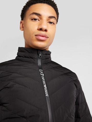 EA7 Emporio Armani - Chaqueta de entretiempo en negro