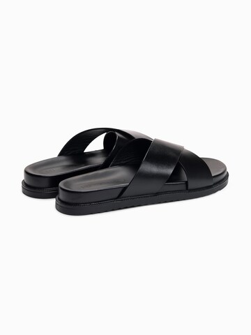 Zoccoletto di Ombre in nero