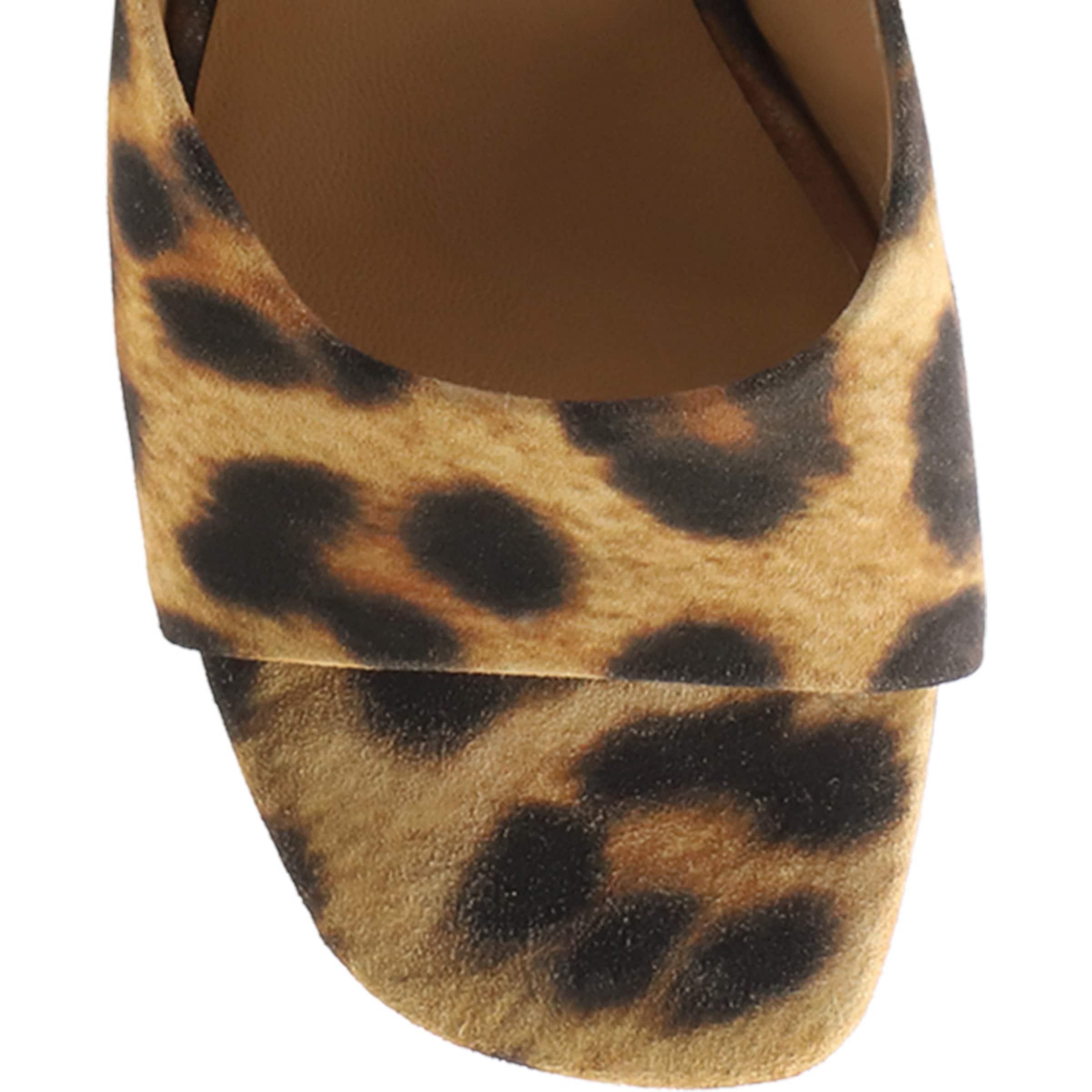 Mule 'Dorina' Högl en marron