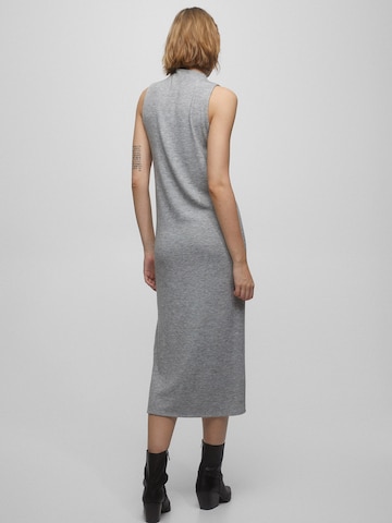 Pull&Bear Knitted dress in Grey