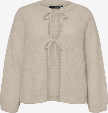 Vero Moda Curve Strickjacke 'VMCVision' in Beige: Vorderseite