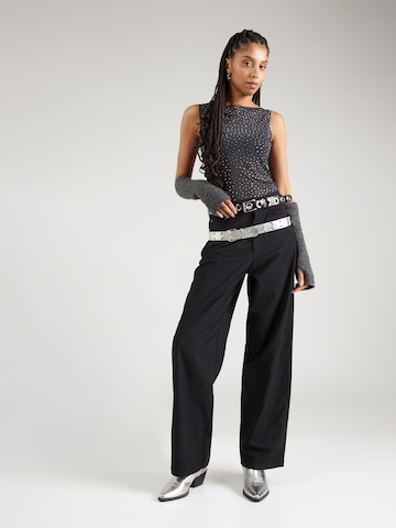 WEEKDAY Loose fit Trousers 'Juun' in Black