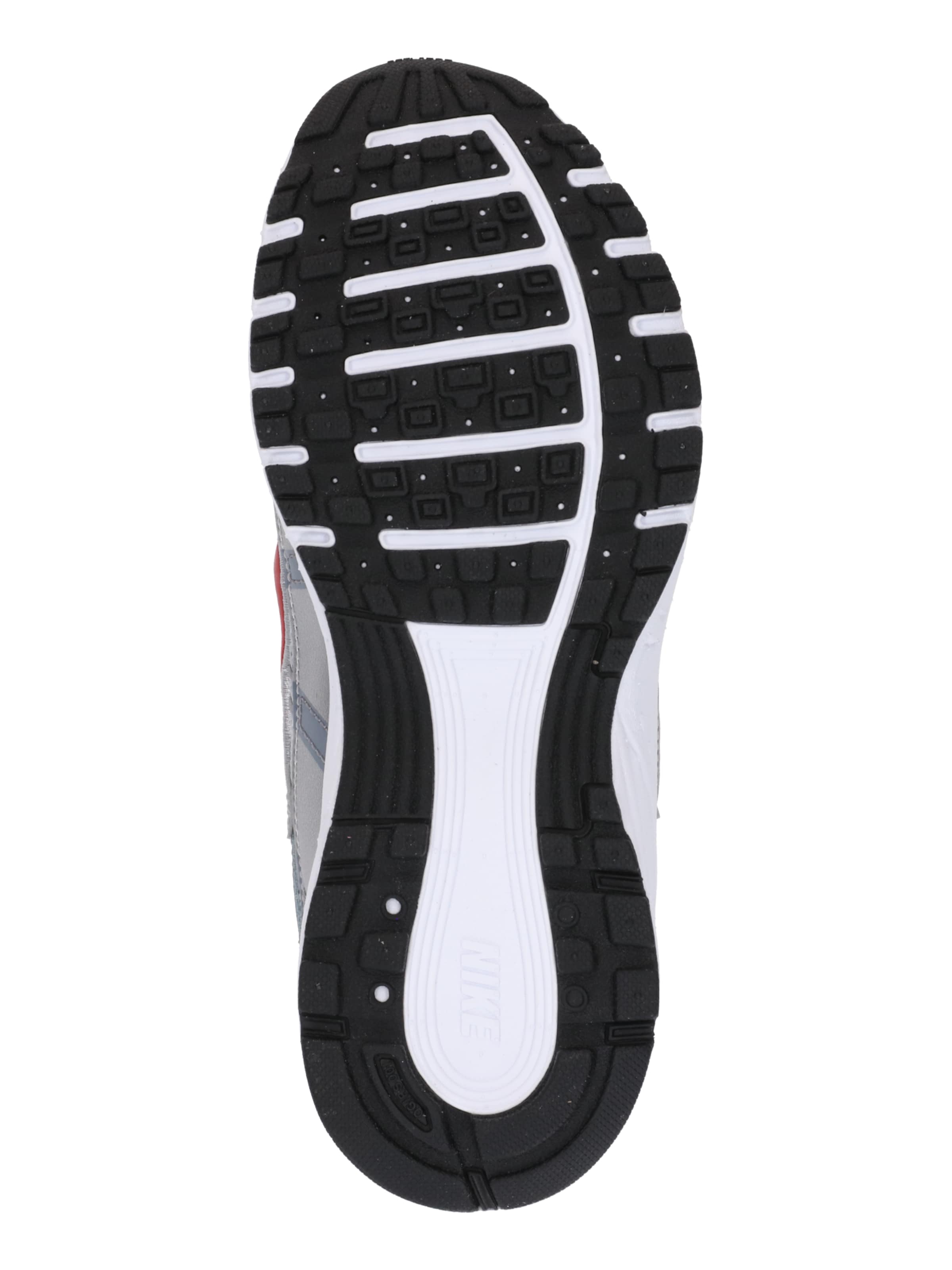 Nike Sportswear Tenisky 'P-6000' – stříbrná