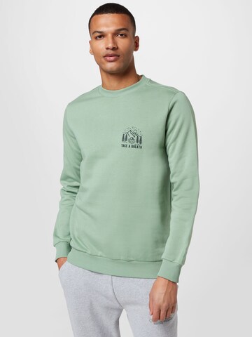 WESTMARK LONDON Sweatshirt in Green: front