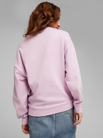 PUMA Sweatshirt 'Better Essentials' in Lila