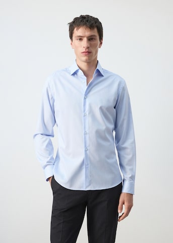 MANGO MAN Regular fit Button Up Shirt 'Fer' in Blue: front