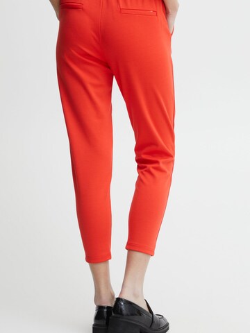 Coupe slim Pantalon 'Kate' ICHI en rouge
