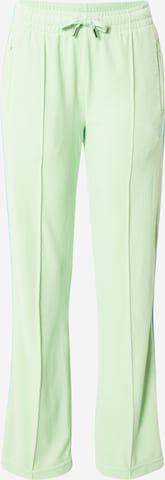 Juicy Couture White Label Loosefit Byxa 'TINA' i grön: framsida