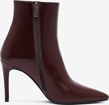 Derimod Booties in Red: front