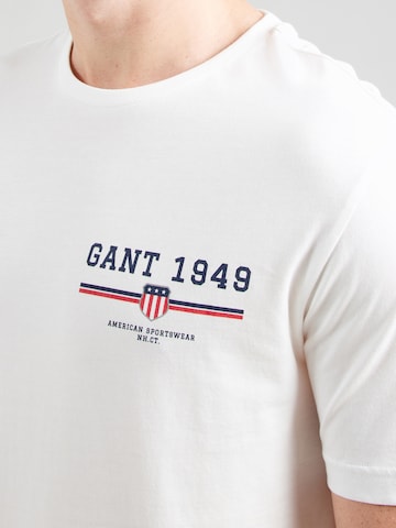 GANT Μπλουζάκι σε λευκό