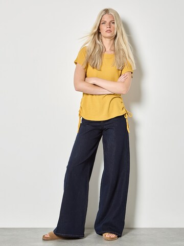 T-shirt Apricot en jaune