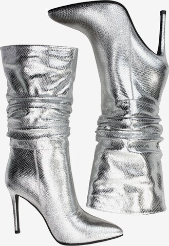 faina Stiefel in Silber