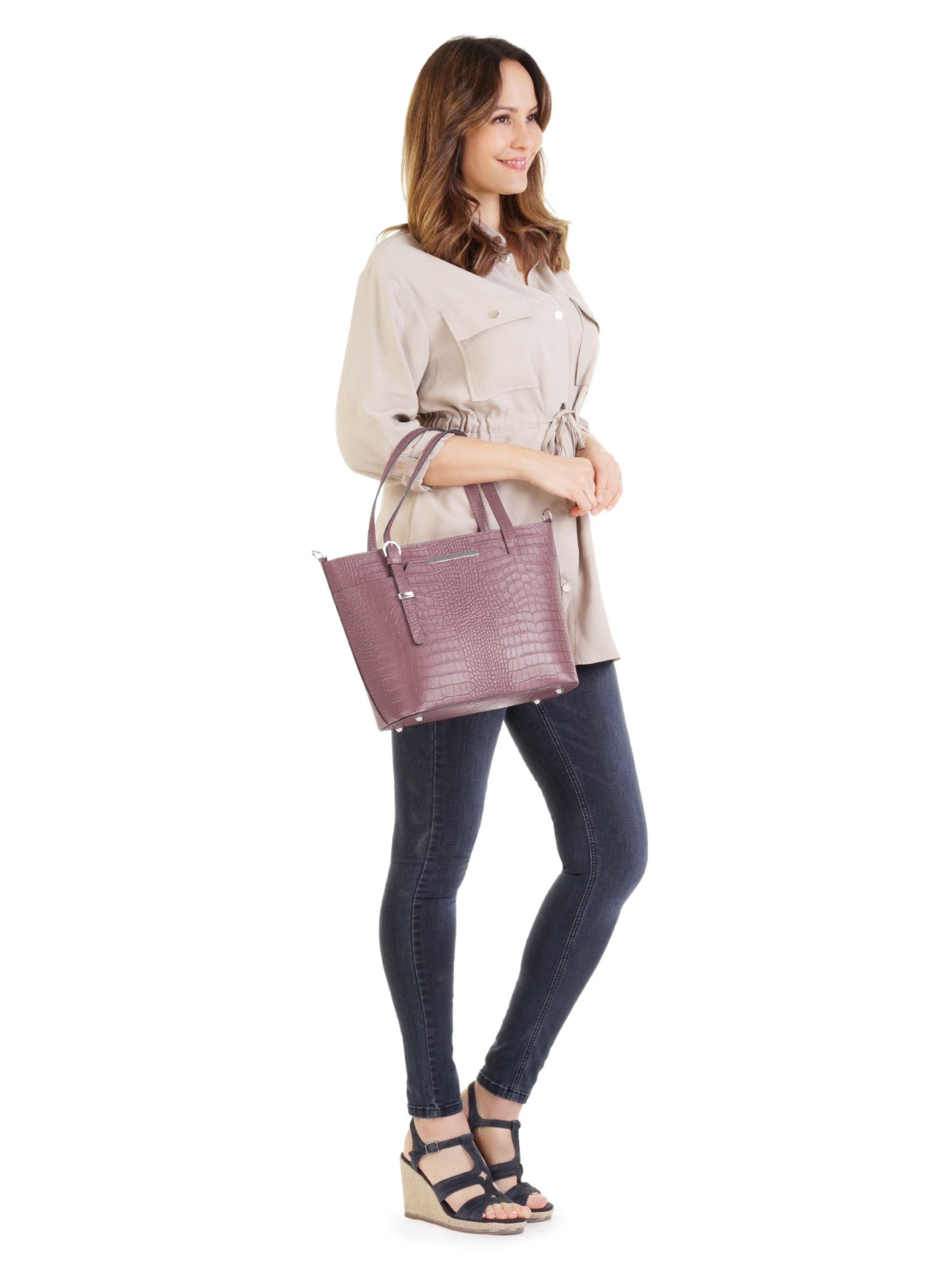 Cluty Handbag in Pink