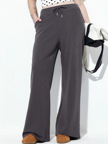 Busem Skinny Hose‌‌‌‌‌‌‌‌ in Grau