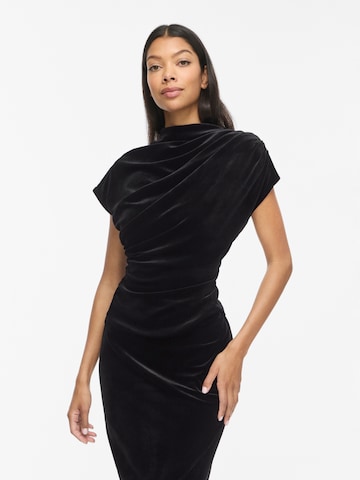 VILA Top in Black: front