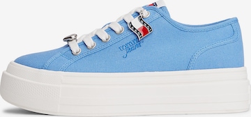 Baskets basses Tommy Jeans en bleu : devant