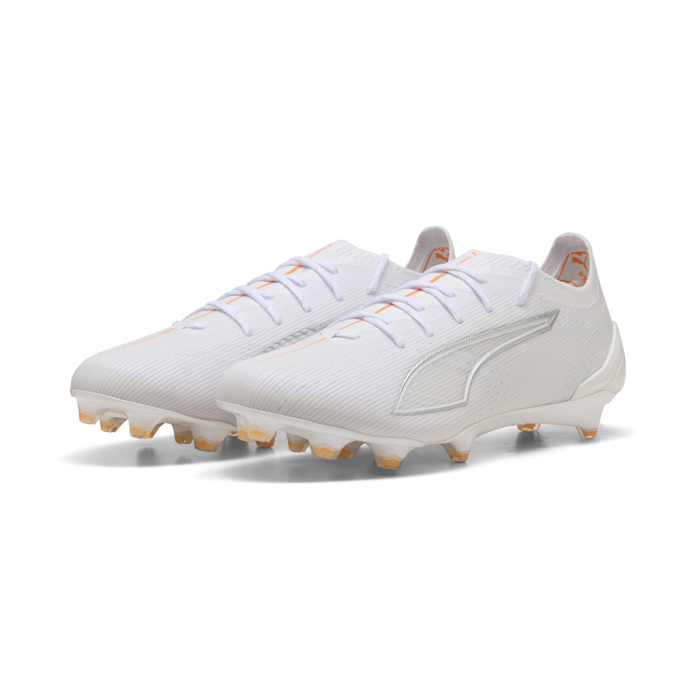Chaussure de foot 'Ultra 6 Ultimate' PUMA en blanc