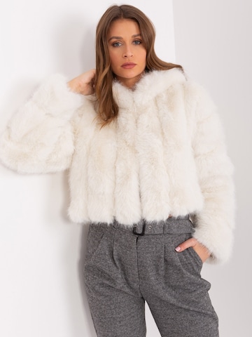 Madnezz House Übergangsjacke in Beige