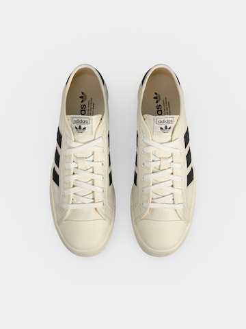 ADIDAS ORIGINALS Σνίκερ χαμηλό 'NISI' σε λευκό
