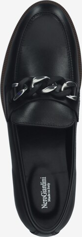 Nero Giardini Classic Flats in Black