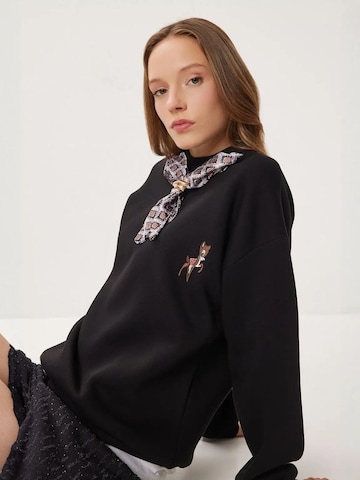 Happiness İstanbul Sweatshirt in Schwarz