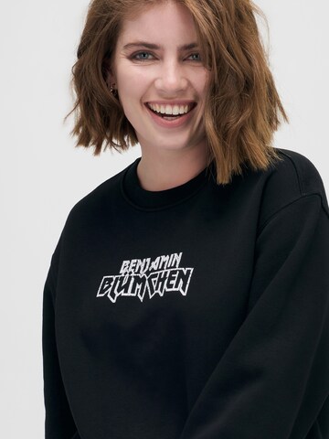 ABOUT YOU x StayKid Sweatshirt 'TÖRÖÖÖ' in Black