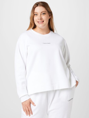 Sweat-shirt Calvin Klein Curve en blanc : devant