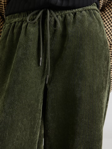 JDY Loose fit Pants 'JDYULLA OHIO' in Green