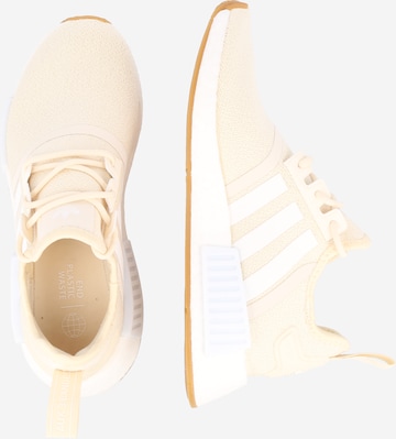 ADIDAS SPORTSWEAR Rövid szárú sportcipők 'NMD_R1' - bézs