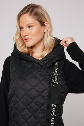 Soccx Vest in Black