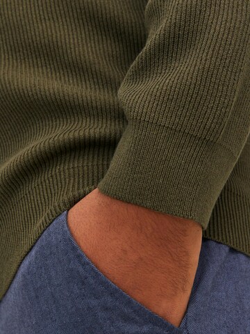 JACK & JONES Sweater in Green