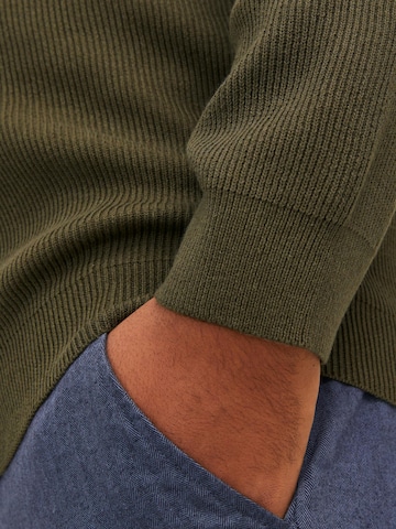 JACK & JONES Sweater in Green