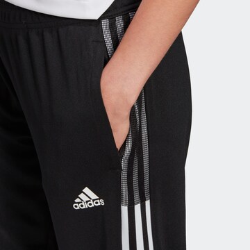 Tapered Pantaloni sportivi di ADIDAS SPORTSWEAR in nero