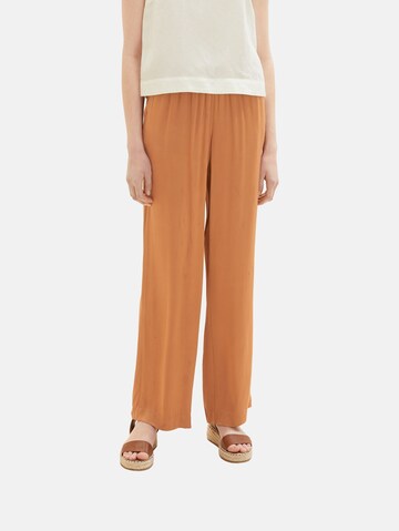 TOM TAILOR Loose fit Trousers in Brown: front