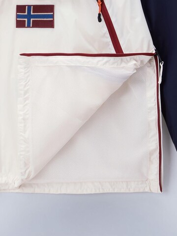 NAPAPIJRI Between-Season Jacket in White