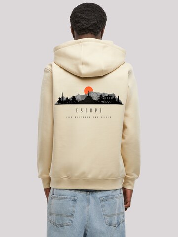 Pull-over 'Escape Discover the World Asian Town' F4NT4STIC en beige : devant