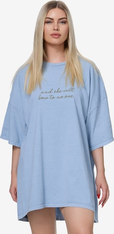 Worldclassca Oversized Shirt in Blue: front
