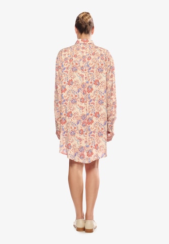 Le Temps Des Cerises Shirt Dress in Orange