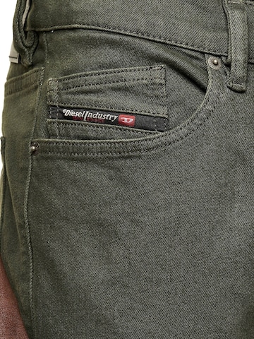 DIESEL Slimfit Jeans 'D-LUSTER'‌‌‌‌‌ in Grün