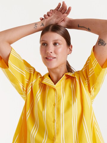 Compania Fantastica Μπλούζα 'Camisa' σε κίτρινο