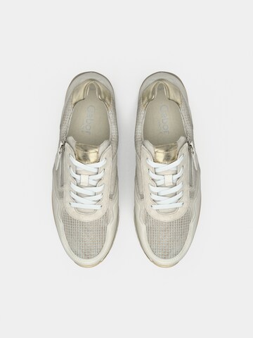 GABOR Низкие кроссовки в Бежевый