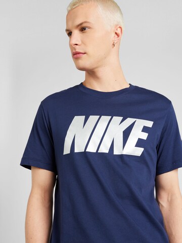 Nike Sportswear Shirt in Blauw
