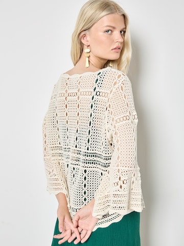 Apricot Blouse ' ' in Beige