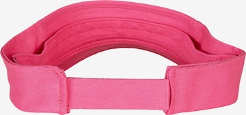 Șapcă de la Flexfit pe roz