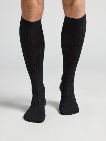 IUMAN Intimissimi Uomo Socks in Black: front