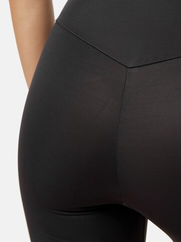 MAIDENFORM Shaping Pants in Black