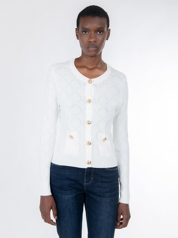 Influencer Kardigan – bílá: přední strana