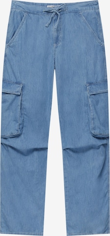 Pull&Bear Regular Cargo Pants in Blue: front